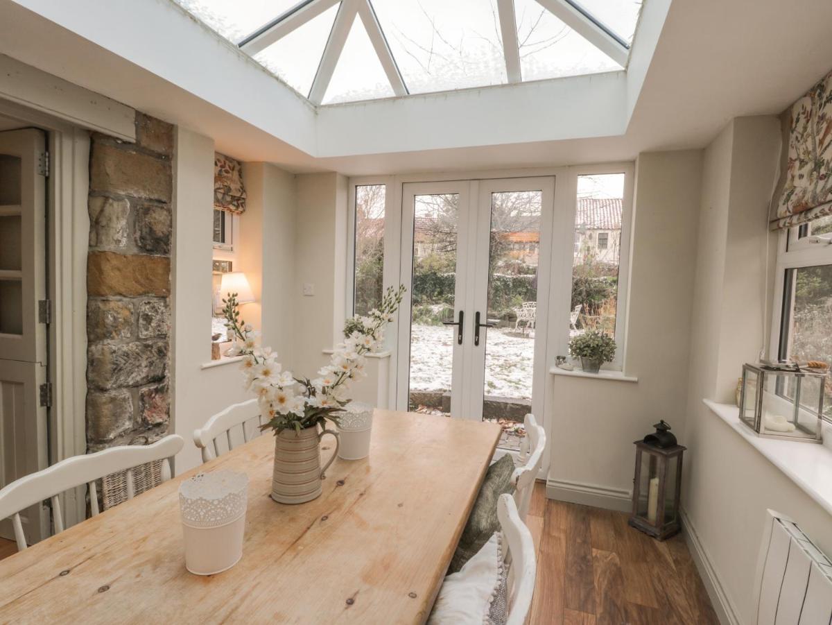 Laurel Cottage - Housity