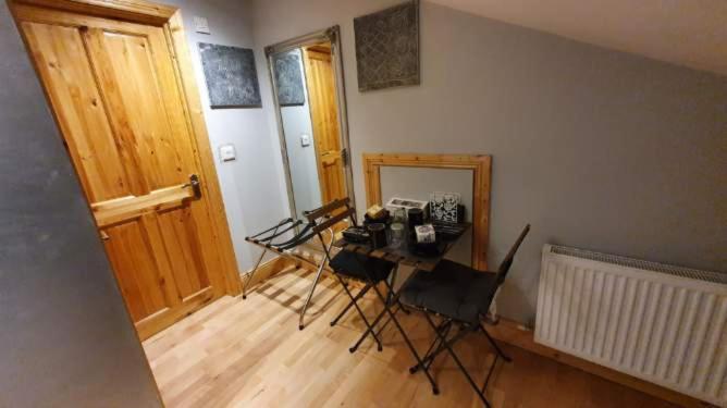 Forest Hills Lodge - Housity