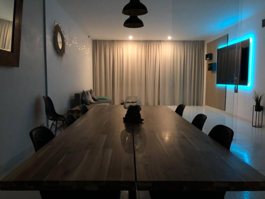 Apartamento primera línea Puerto Banus con vistas - Housity