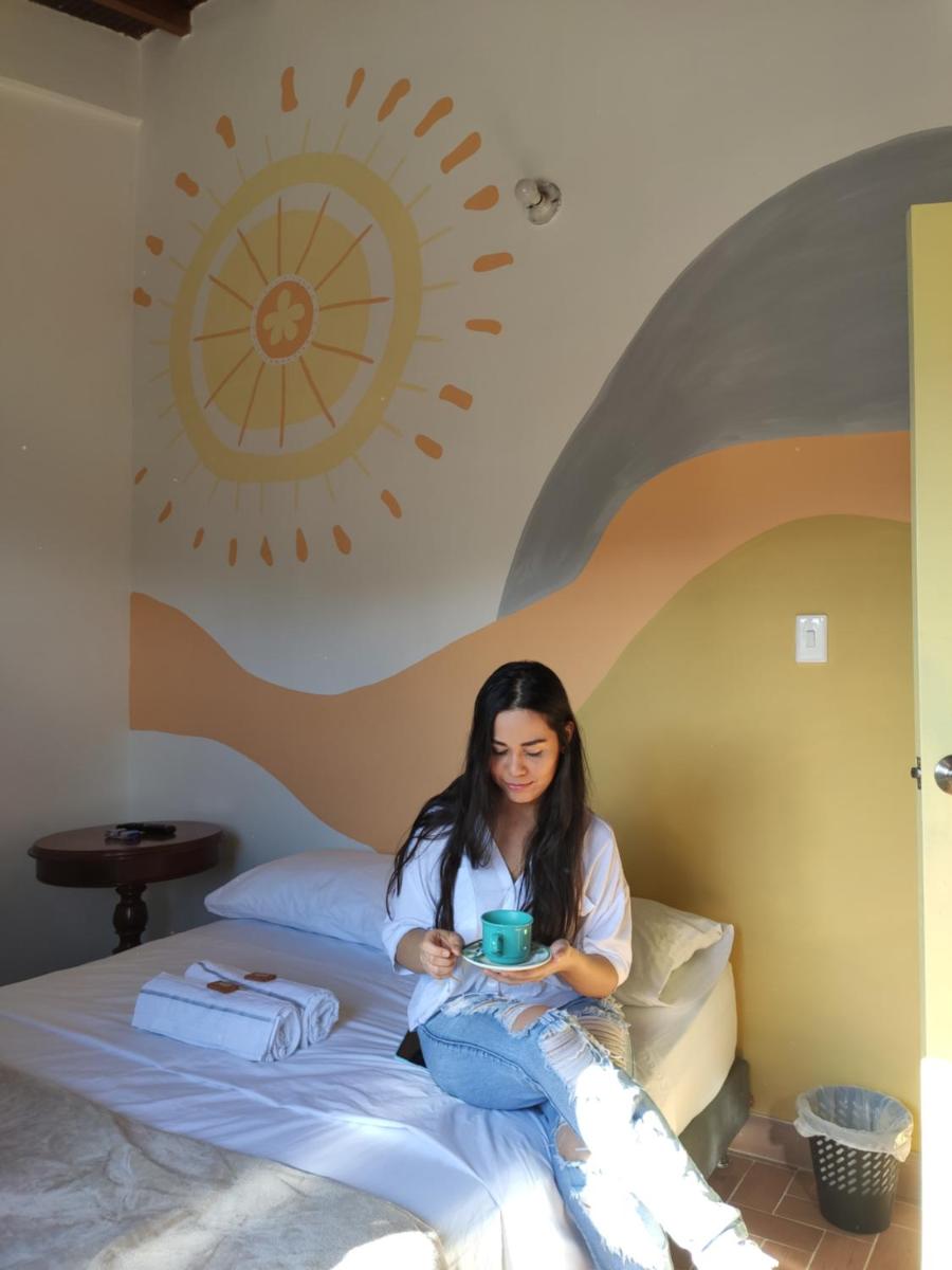 Hostal Colors - Housity