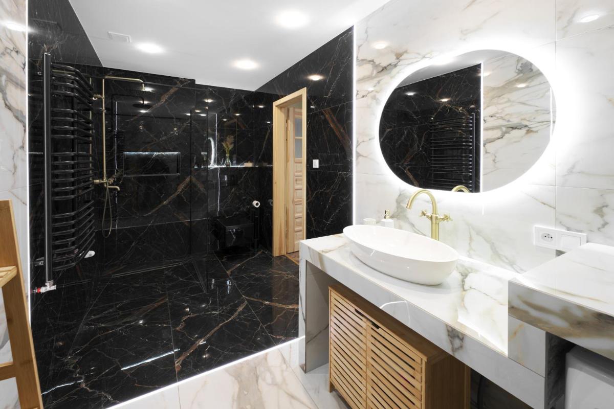 Apartament widokowy z jacuzzi i sauną na wyłączność - Sikorówka - Dobre Miejsce - Hizvo
