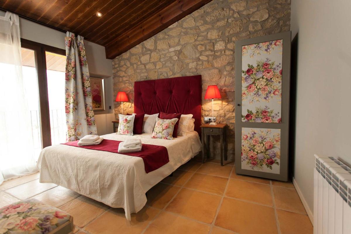Casa Tapioles - Housity