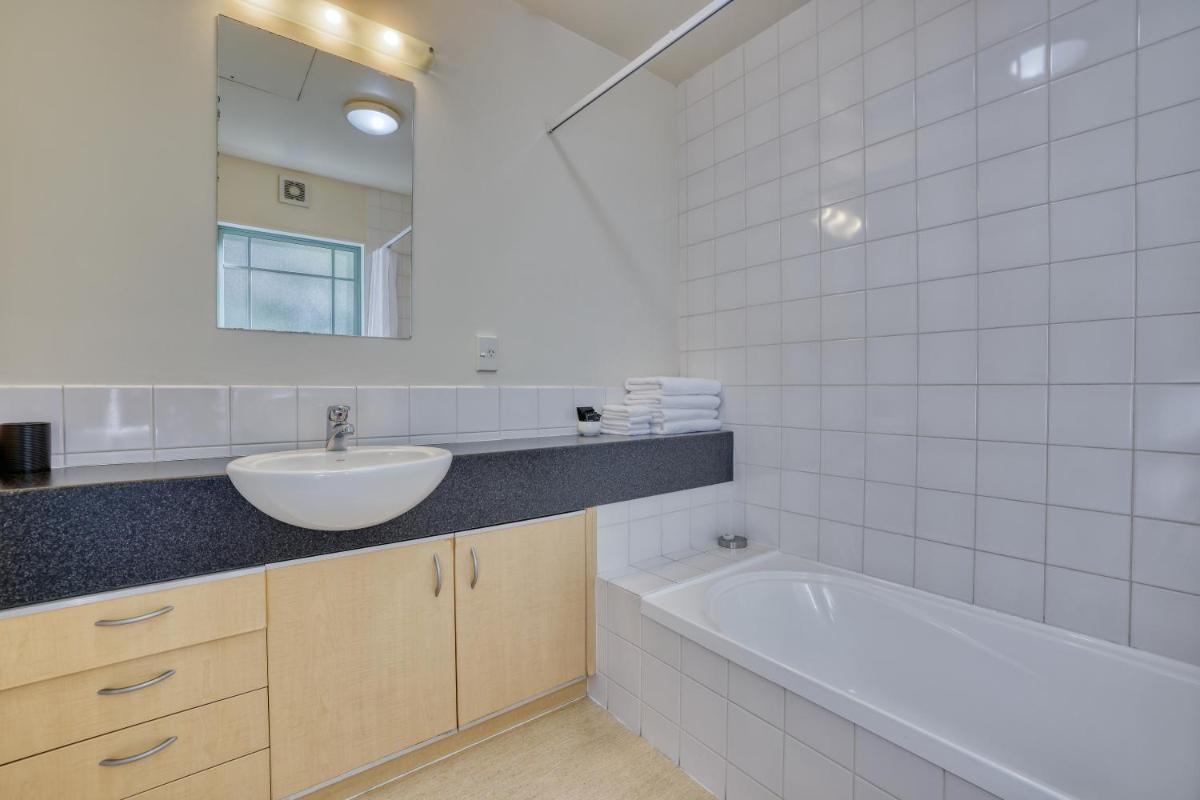 Denton Park Motel - Housity