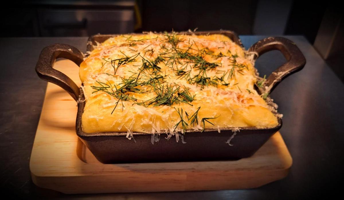 Laburnum Guest House at Bistro En Glaze - Housity
