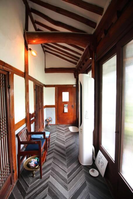 TTOL LANG Cottage Jeonju Hanok Village - Housity