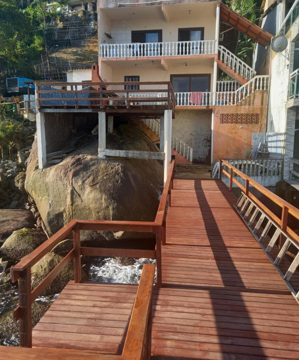 Casa a beira mar com Píer - Junqueira, Mangaratiba RJ - Housity