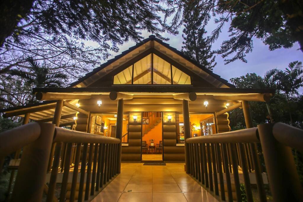 The Secret Cabin Batangas - Housity