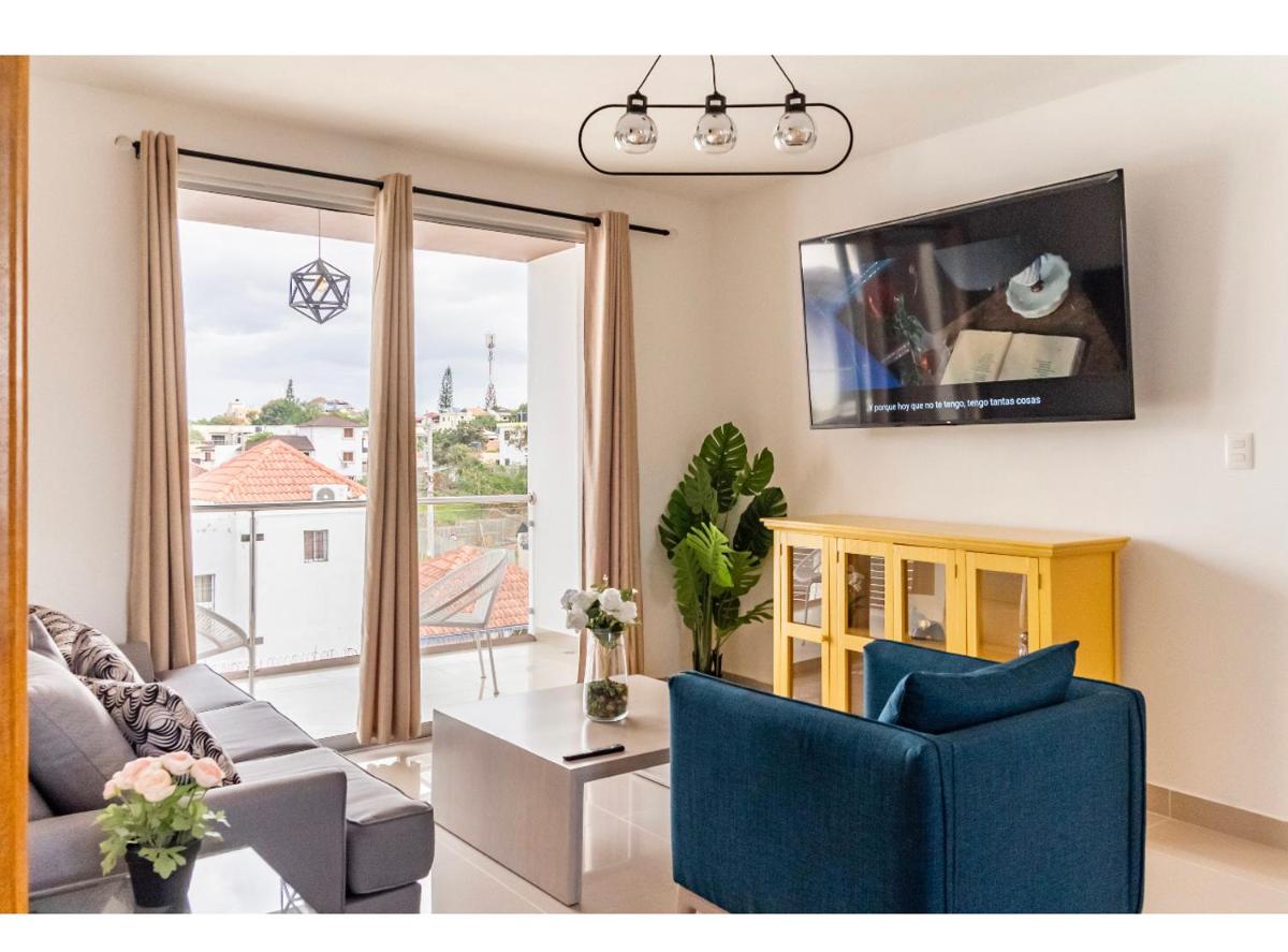 Carol place with a beautiful Mountain View - Housity