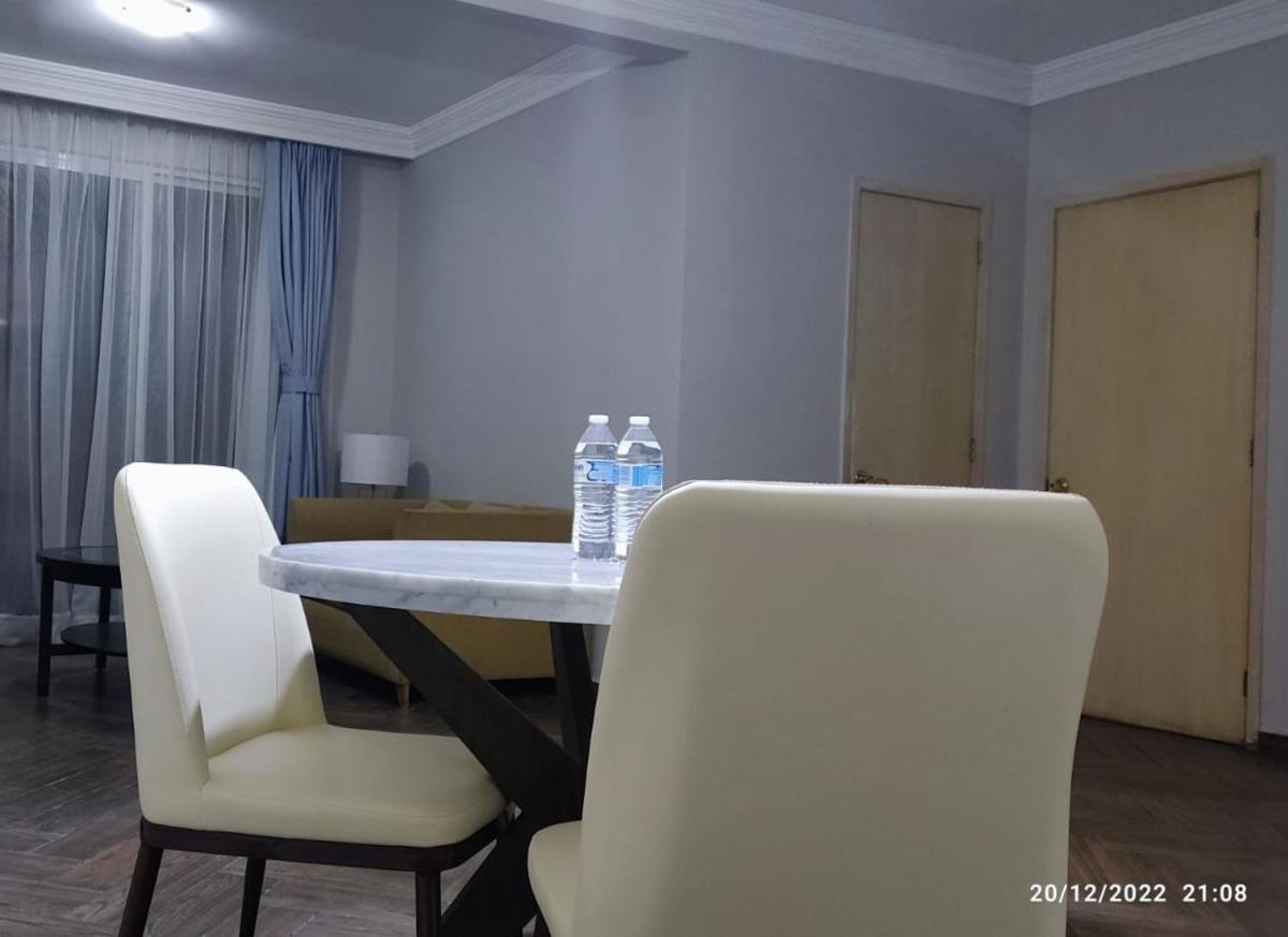 Suites Newton - Housity