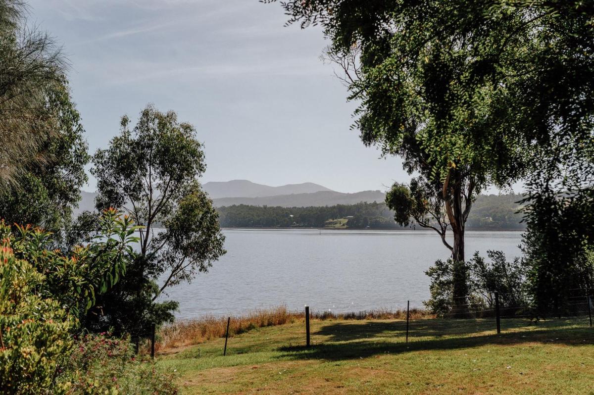 Fleurty's Point Cottage at Franklin South, Huon Valley, Tasmania - Housity