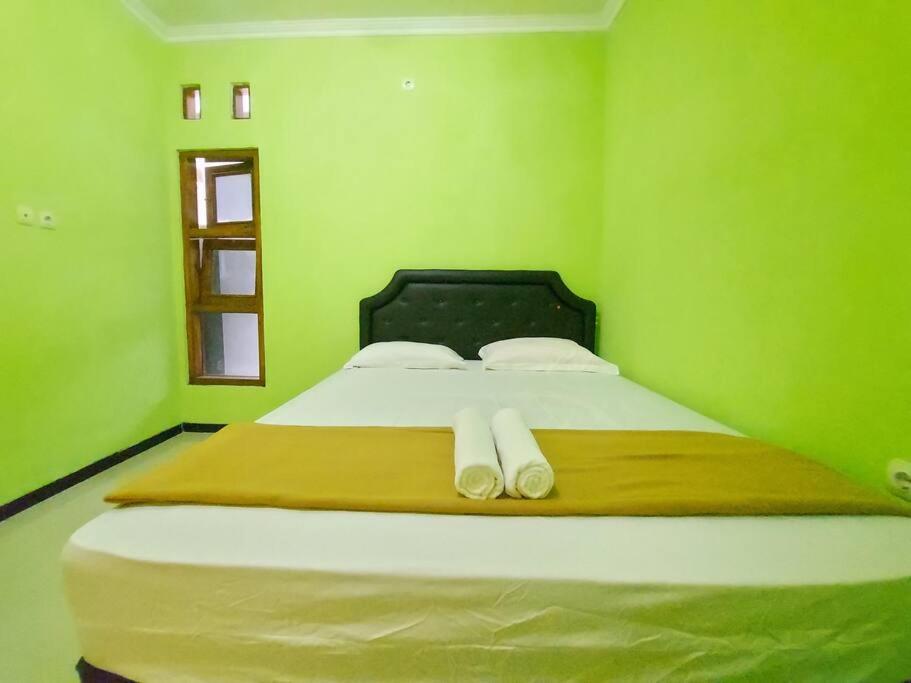Tentrem Homestay by FHStay - Housity