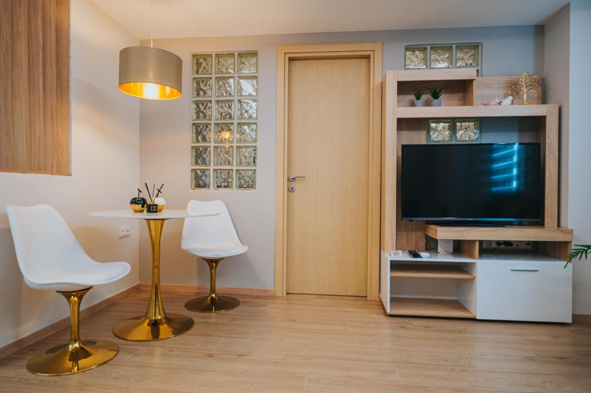 new cozy by the sea apartment - Housity