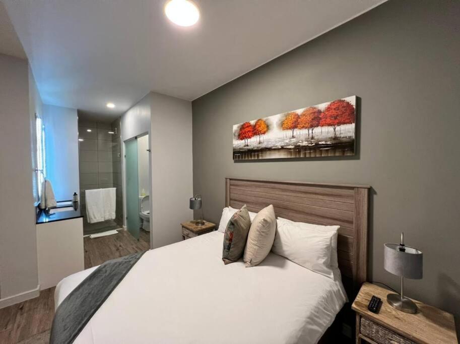 Suitetrails - Spacious Apartment in The Median Rosebank