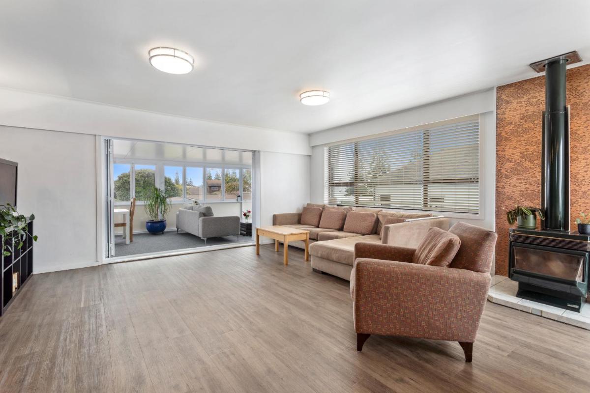 Treasure on Tawai - Ohope Holiday Home - Housity