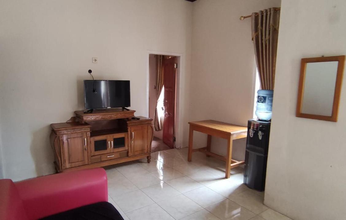Suitetrails - Homestay Putra Sindang Asih Batukaras
