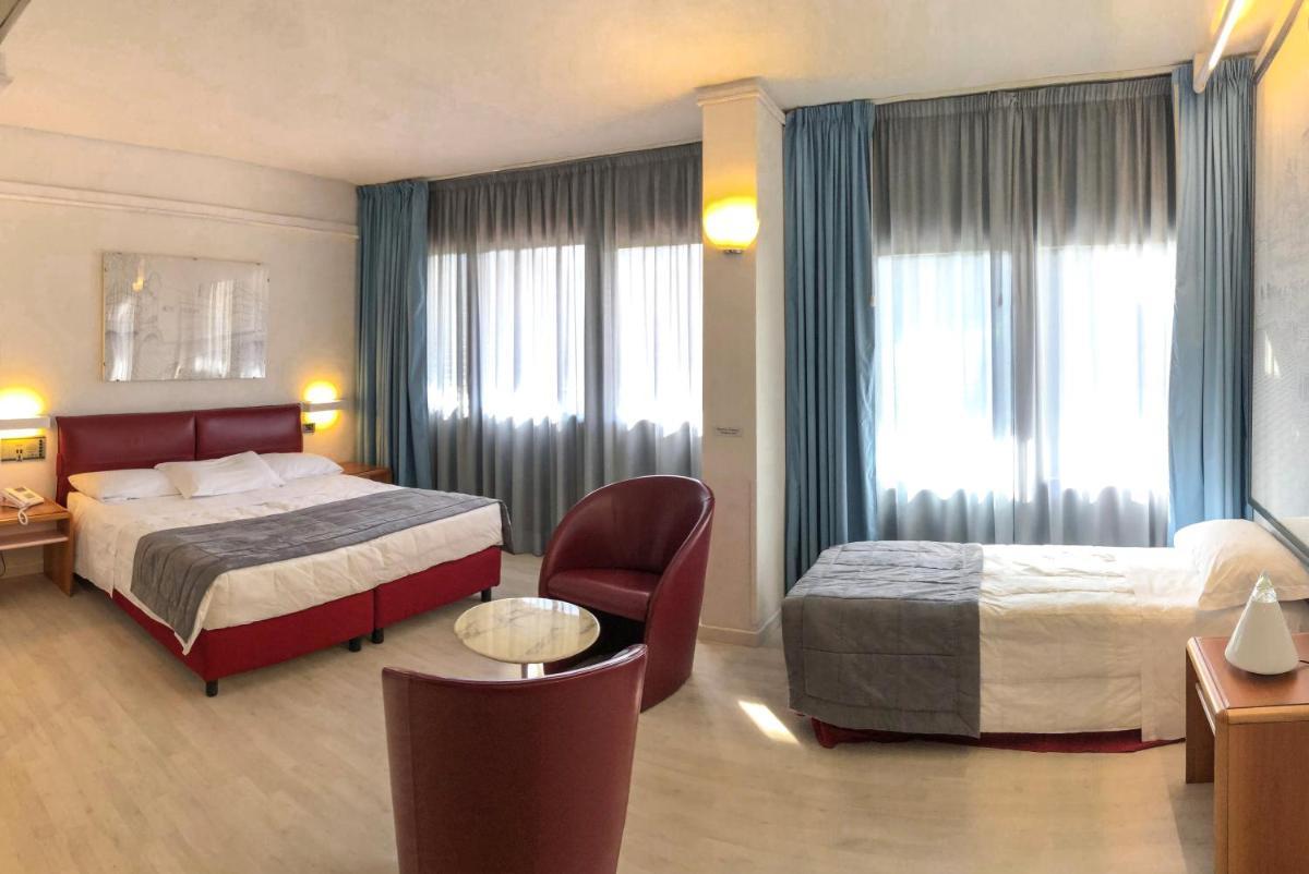 Albornoz Palace Hotel - Housity