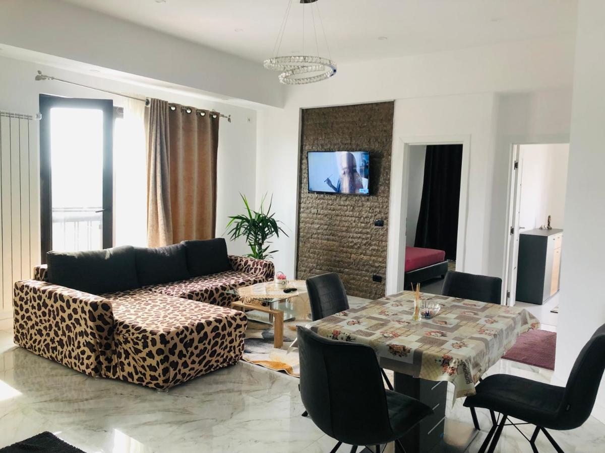 Suitetrails - Two lovely bed rooms in Bucharest