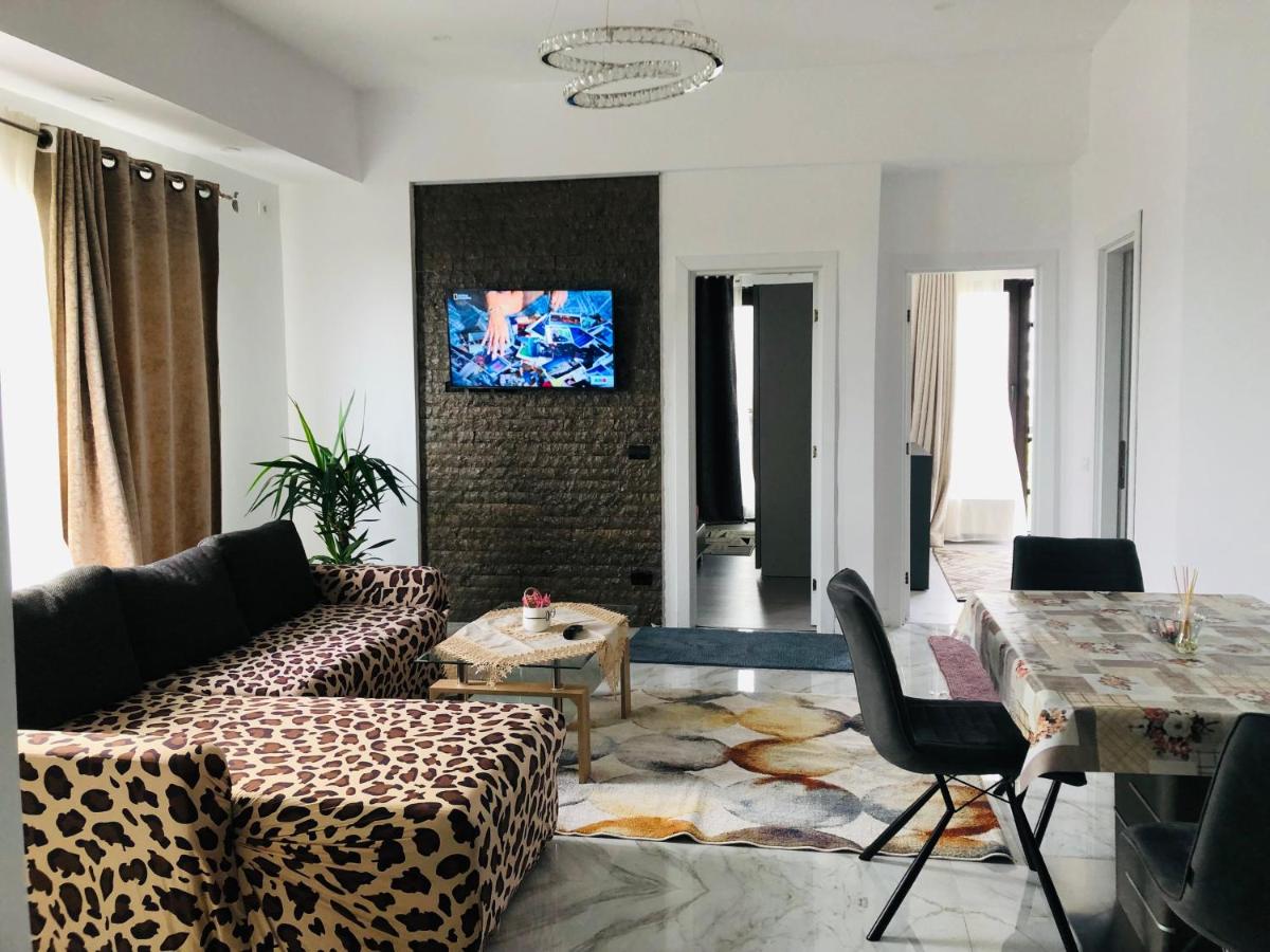 Suitetrails - Two lovely bed rooms in Bucharest