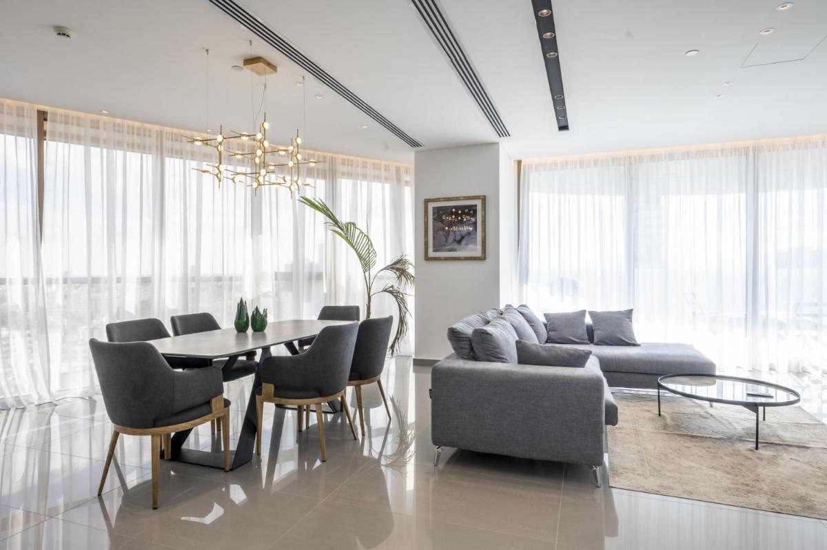 360 Nicosia-3 bedrooms Panoramic Deluxe Residence - Housity