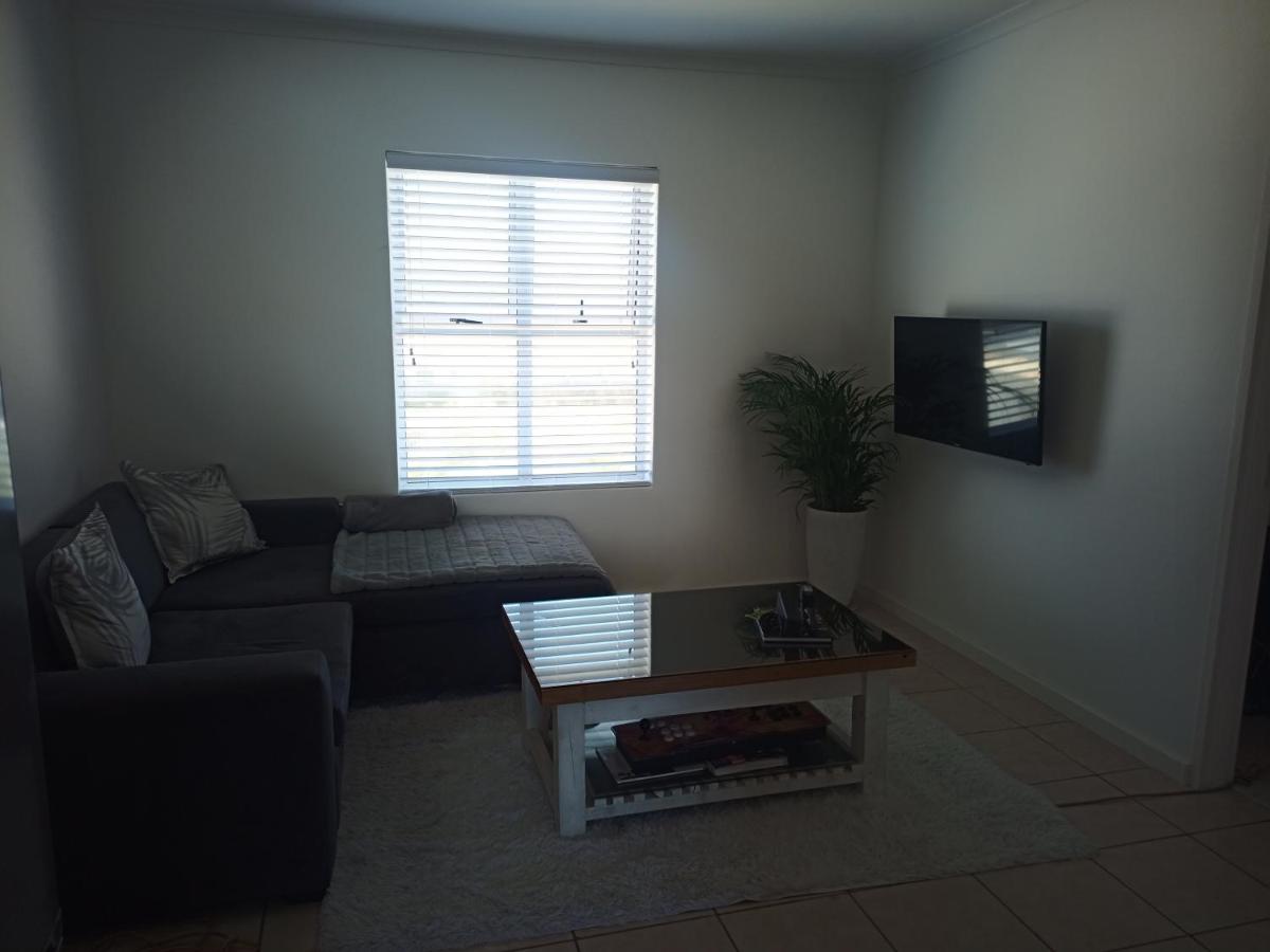 Dune Crest - 2 Bedroom Apartment - Housity