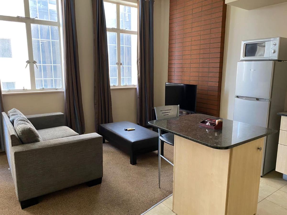 Mapungubwe Hotel Apartments Marshalltown - Housity