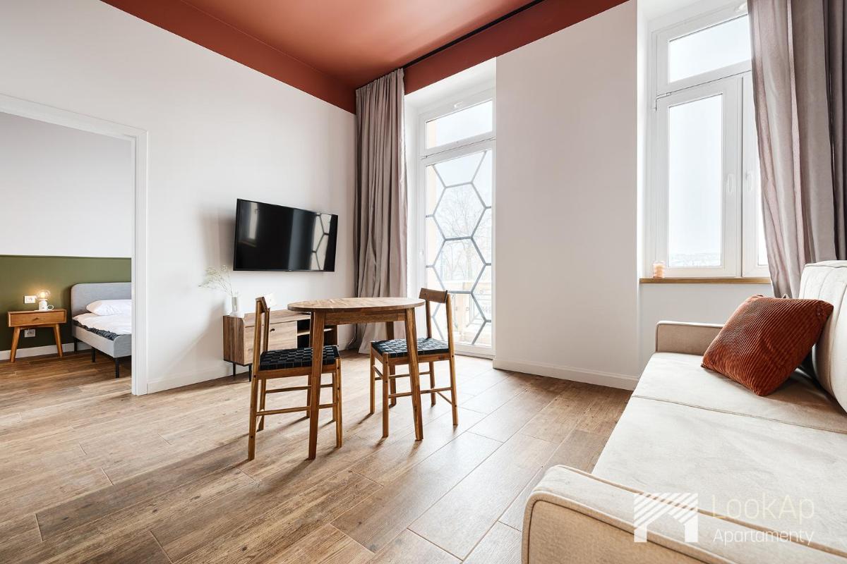 Polonia Residence I by LookAp - Housity