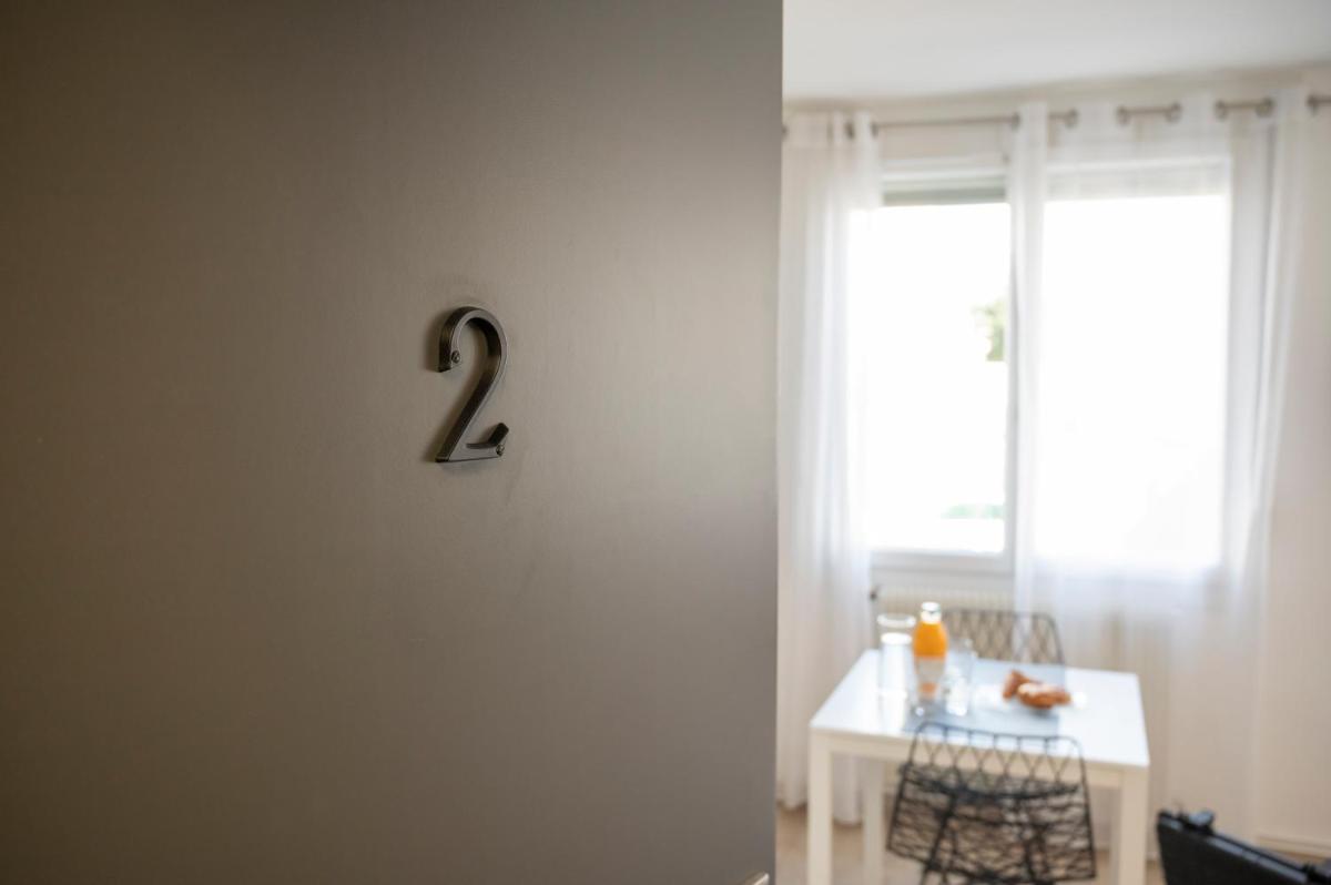 Dolmen Adrien 2 - Housity