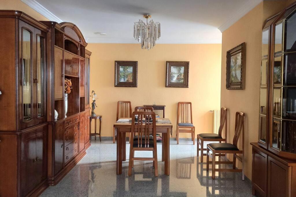 Yayo-Toni de Banyeres - Housity