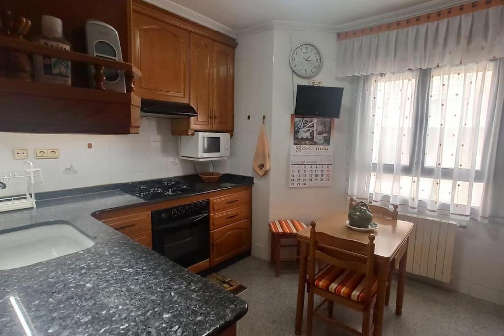 Yayo-Toni de Banyeres - Housity