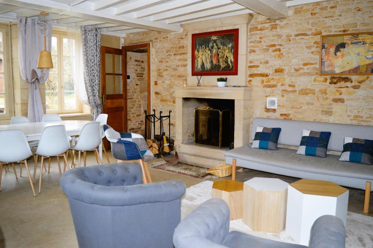 L'auberge du lavoir, maison en pierres avec jardin - Housity