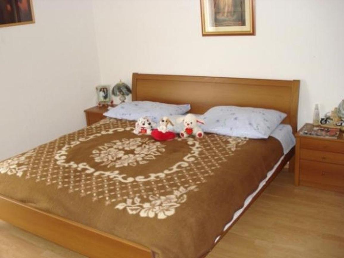 Apartment in Dugi Rat with sea view, balcony, air conditioning, WiFi 5113-3 - Housity