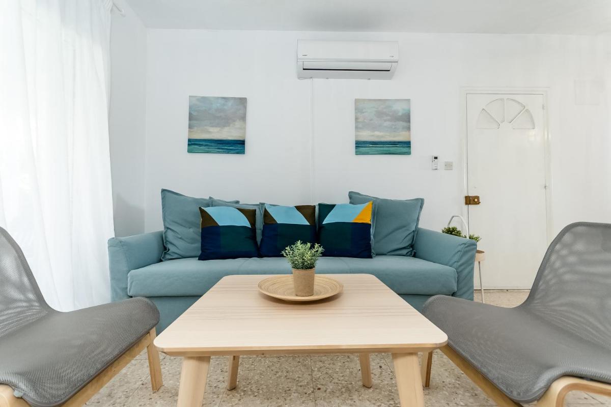 Mezonete, 50 meters from the sea, with patio - Housity