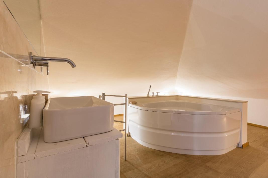 Villa Rogaro Corinna - Housity