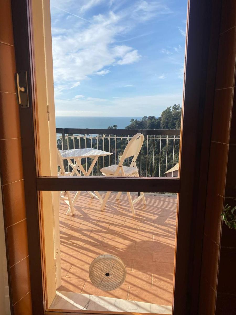 Denny's House by PortofinoVacanze - Housity