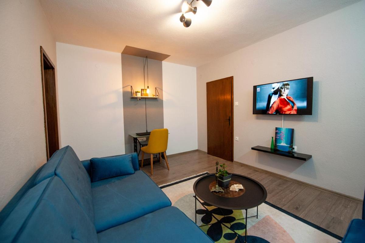 Angelina Apartment - Housity