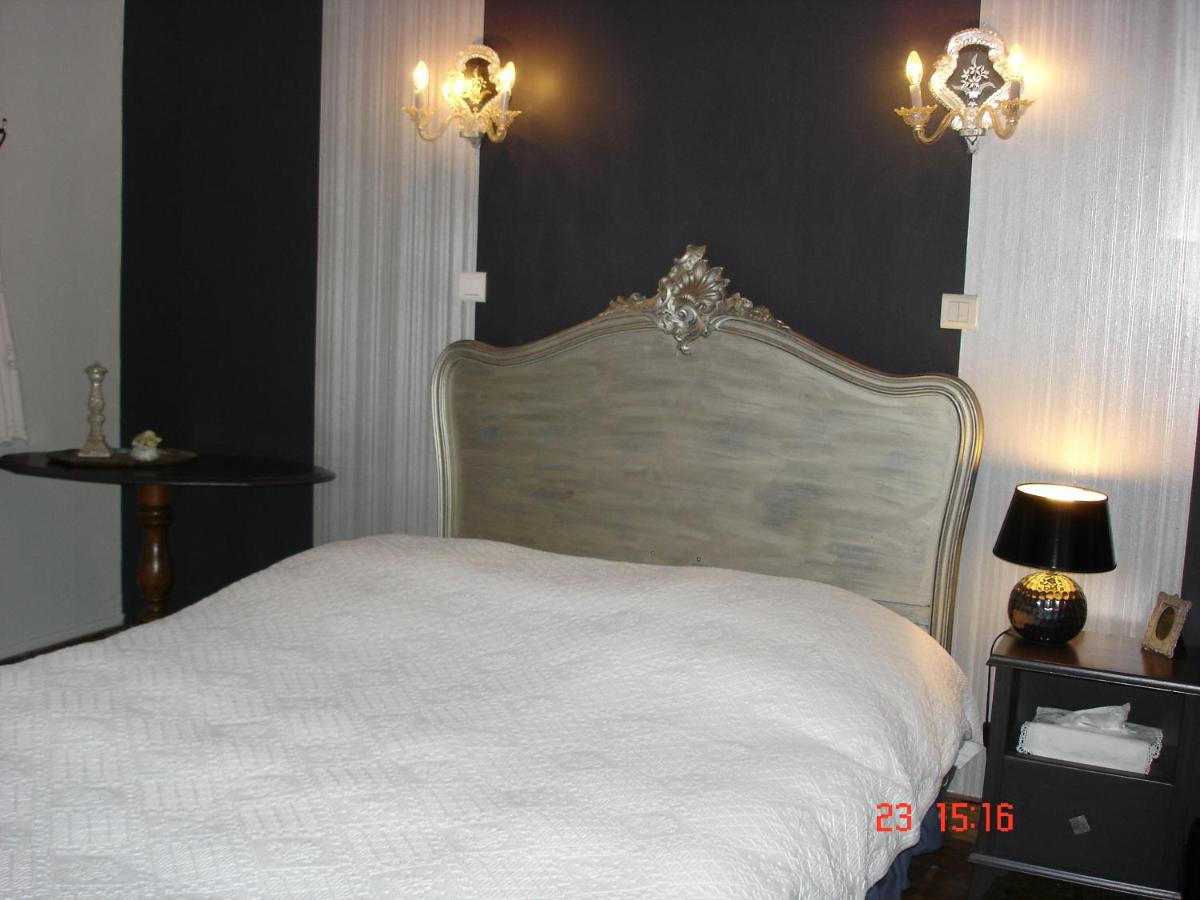 Logis Hôtel DOMAINE du MOULIN - Housity