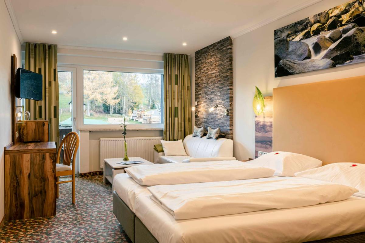 Landhotel GrünWies -Bonsai-Wellness Garni - Housity
