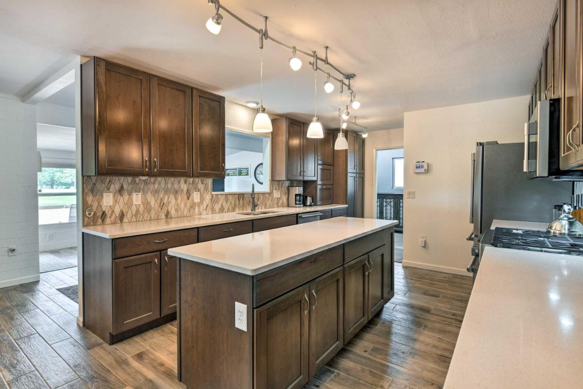 Upscale Sun City Home with Patio on South Golf Course - Housity
