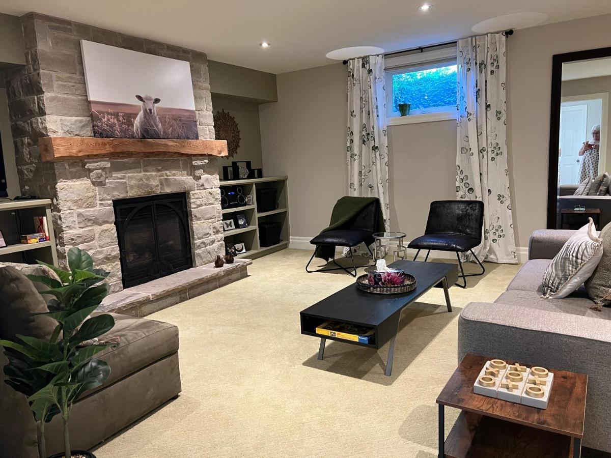 Tranquil Farmhouse Private Apartment - Housity