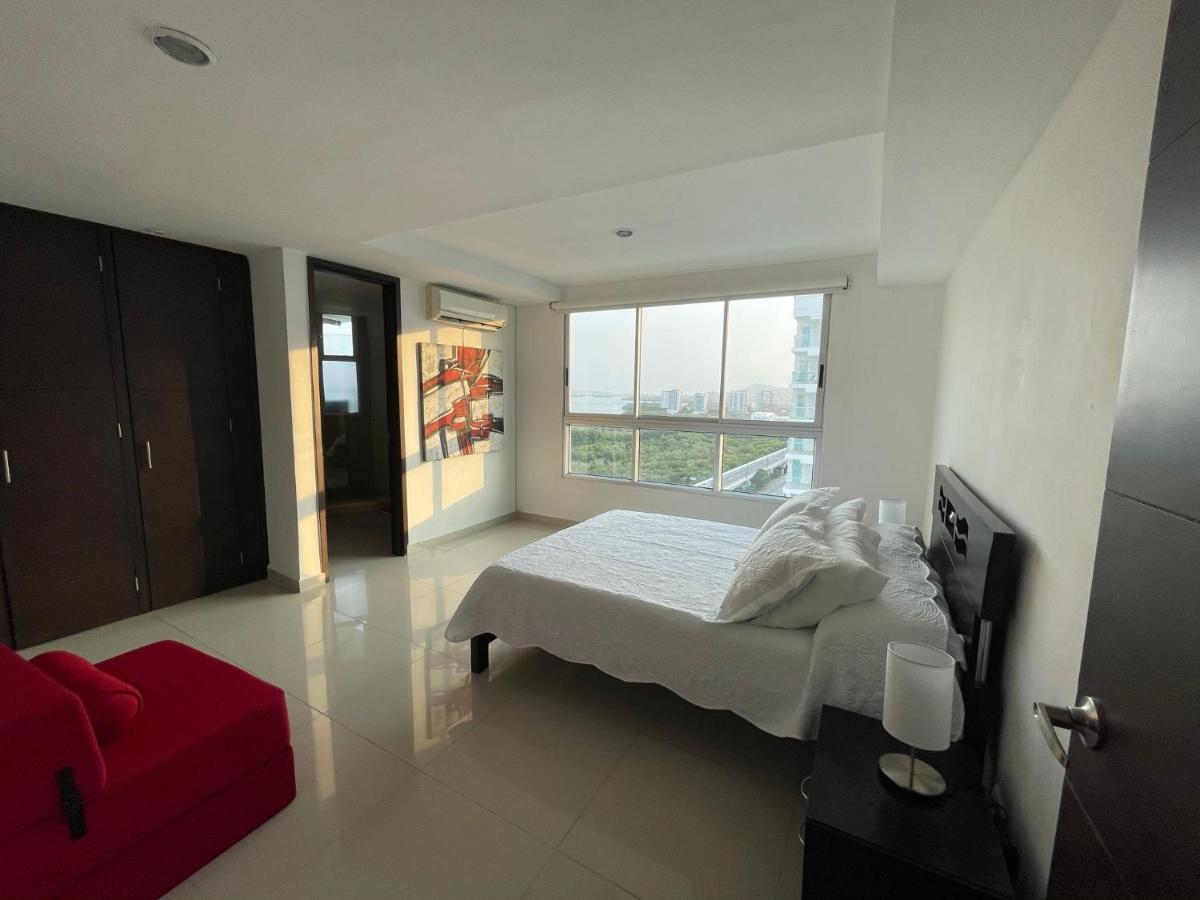 Suitetrails - Cartagena Beach Front Apartments