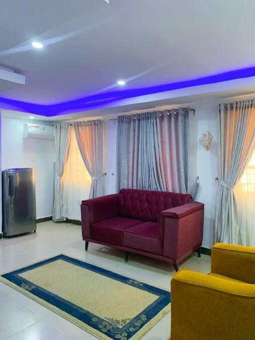 - - Housity