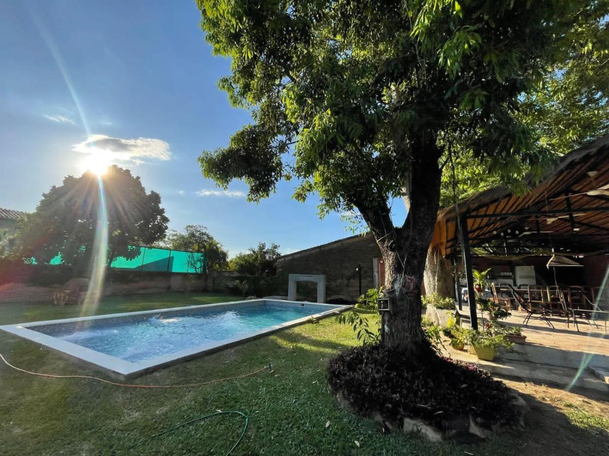 Casa en San Bernardino Py - Housity
