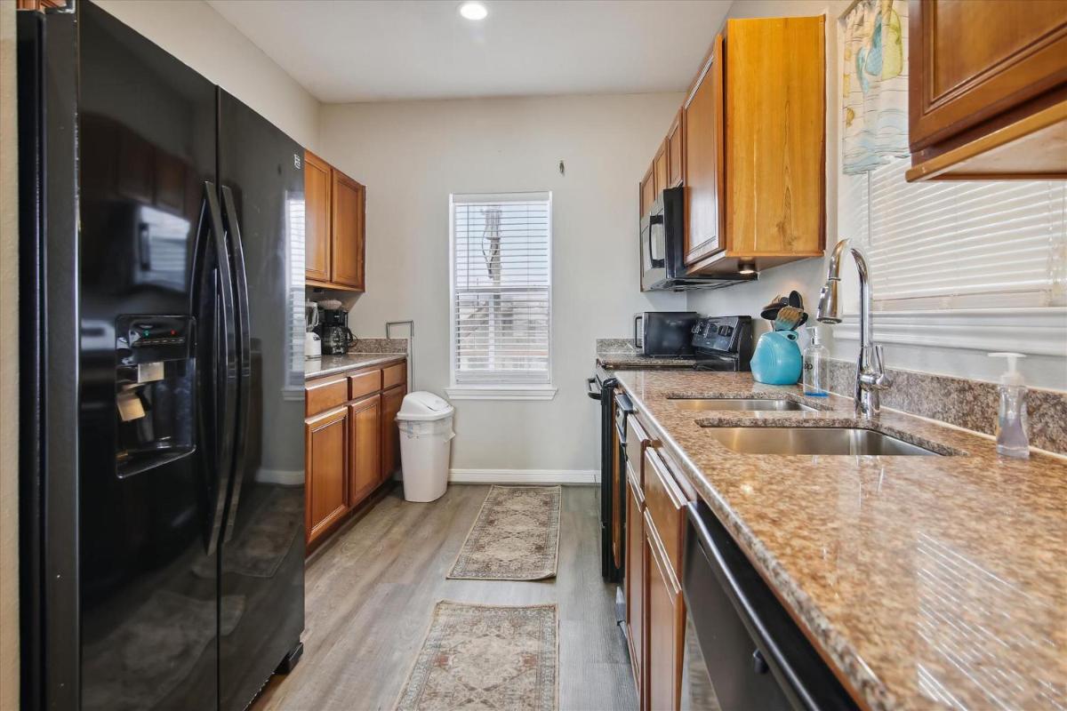 Brannen's Beachfront - Housity