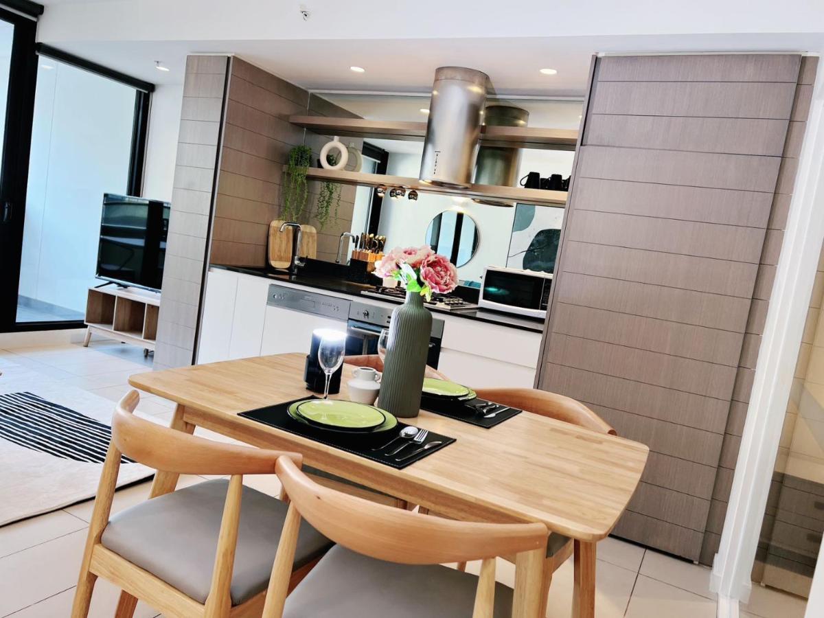 KozyGuru / Abbotsford / Perfect Dream Holiday / 1 Bed Apt VAB615 - Housity