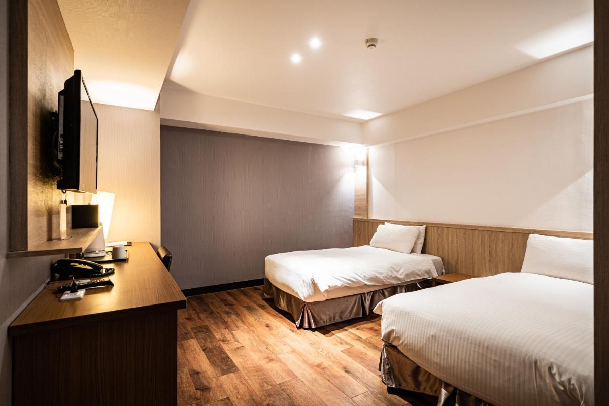 Global Traveler Hotel - Housity