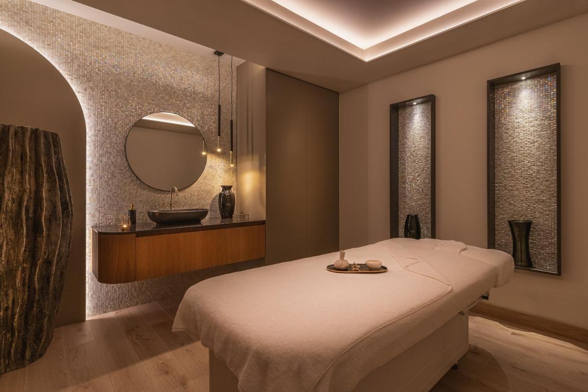 Uma cama ou camas num quarto em Hyatt Regency Lisbon