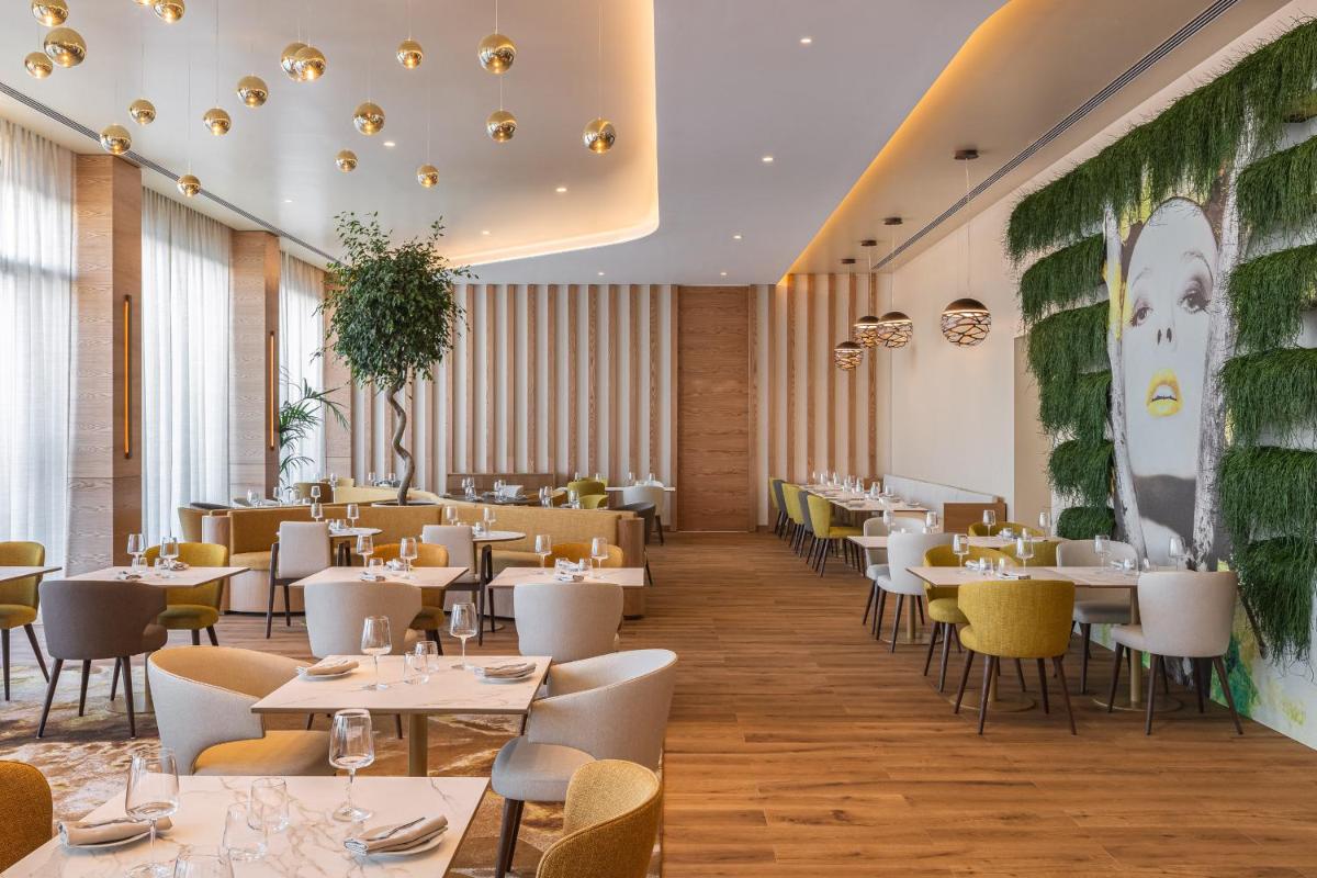 Uma área de estar em Hyatt Regency Lisbon