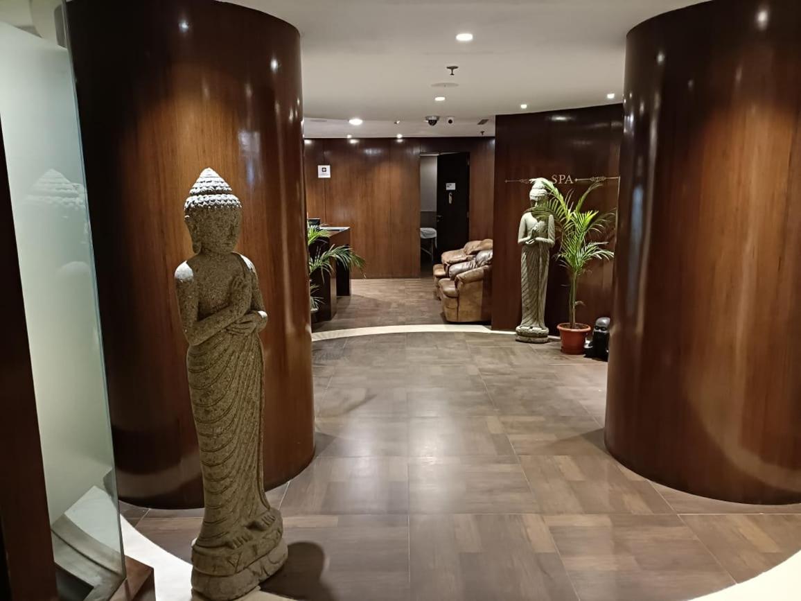 The Quintessence Hotel and Resort - Housity