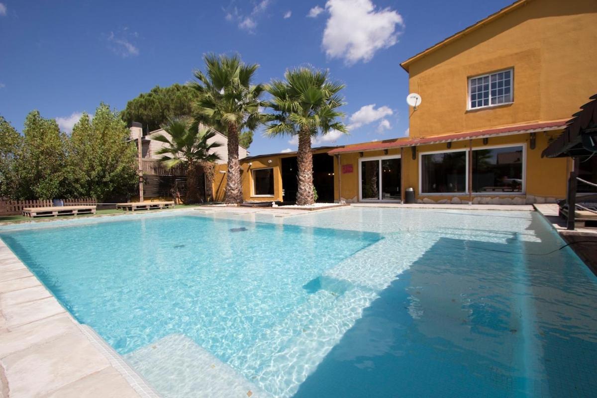 Catalunya Casas Relax and Recharge - only 34km from Barcelona! - Housity