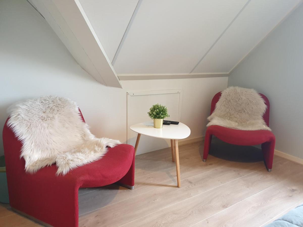 Bij de oude dijk - Housity